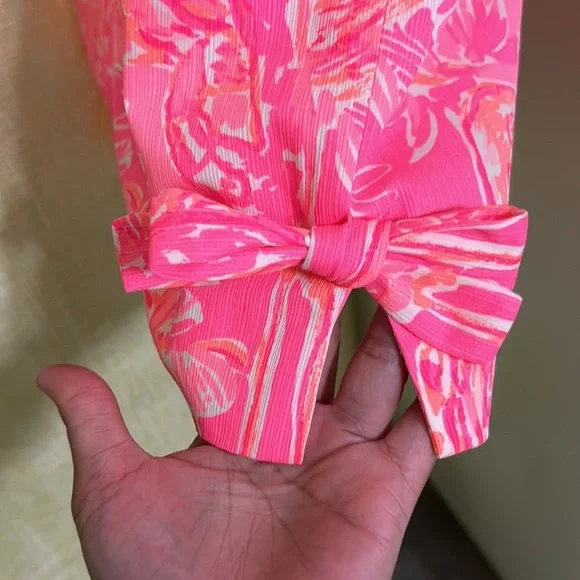 Lilly Pulitzer Dress Size 00 fits like a XS please see measurements below 👇 - Picture 3 of 8
